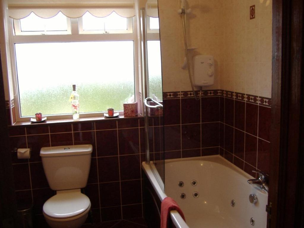 Riverwalk House B&B Oughterard Rom bilde