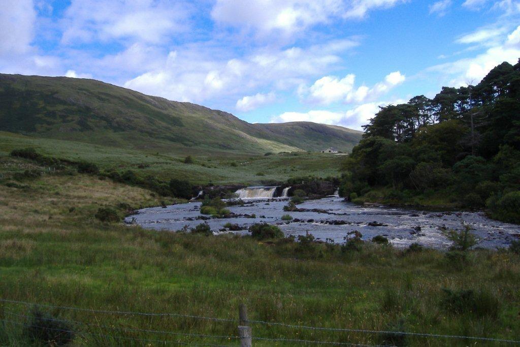 Riverwalk House B&B Oughterard Eksteriør bilde