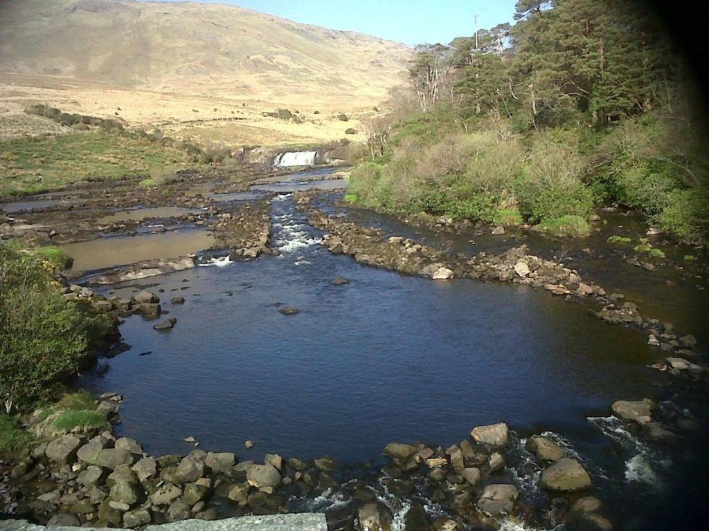 Riverwalk House B&B Oughterard Eksteriør bilde