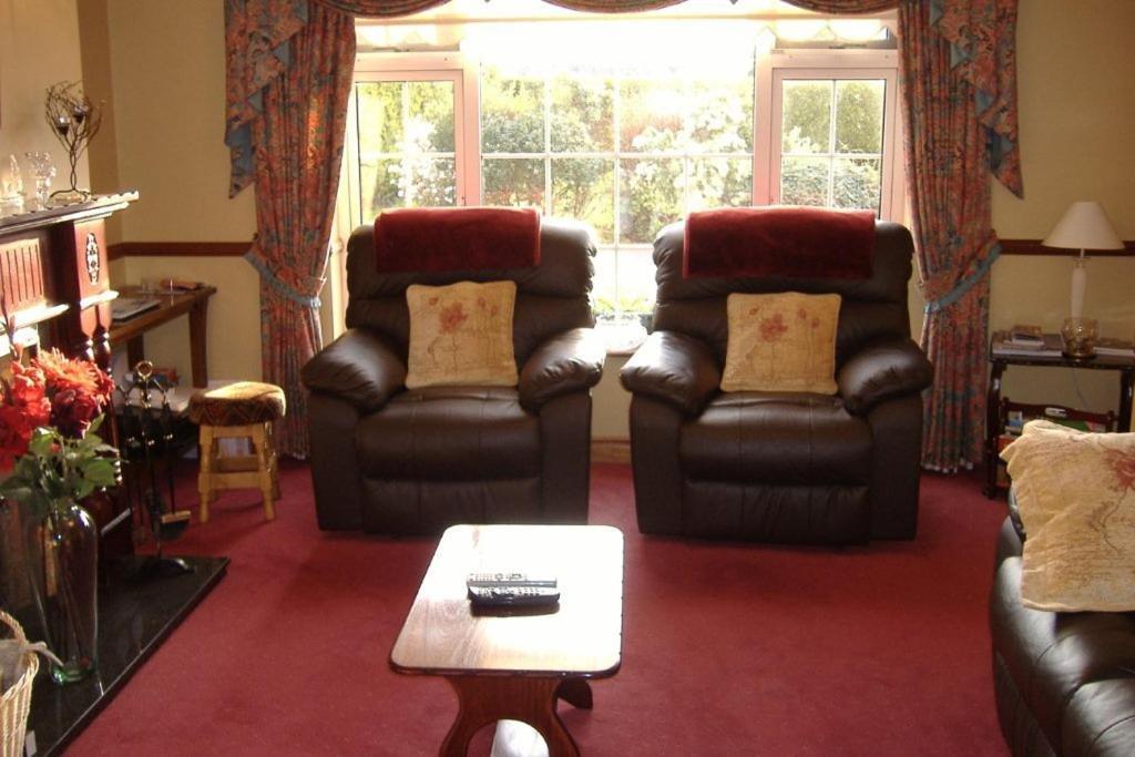 Riverwalk House B&B Oughterard Eksteriør bilde