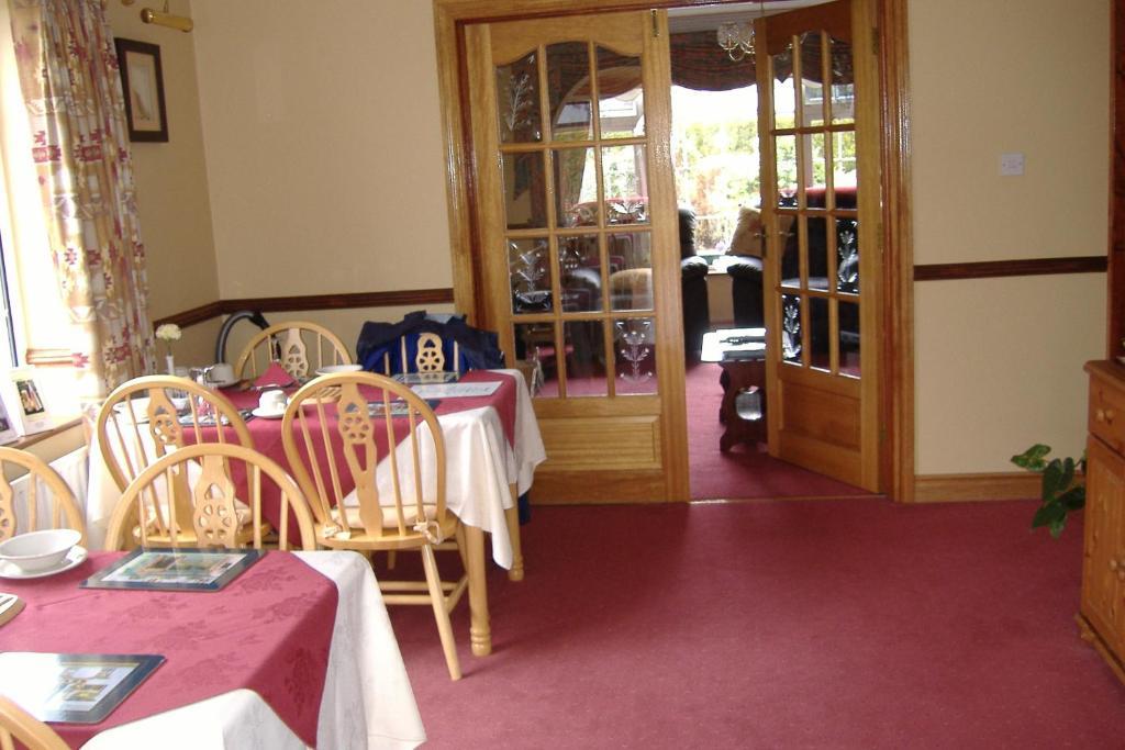 Riverwalk House B&B Oughterard Eksteriør bilde